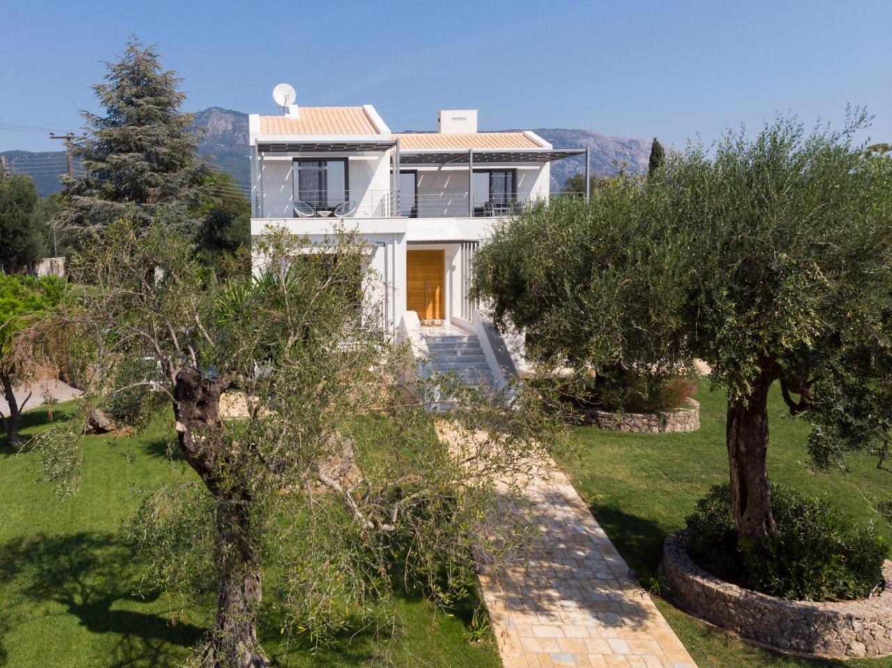 Villa Ren Дассия Экстерьер фото